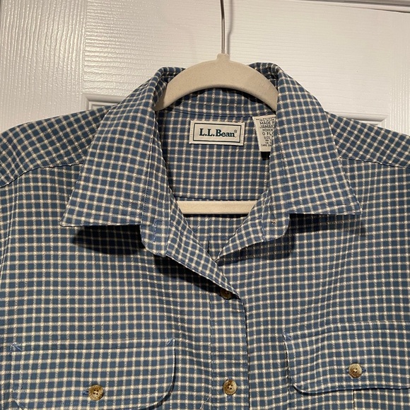 VTG L.L. Bean Size L Blue Plaid Nylon Stretch Roll Tab Hiking Outdoor Shirt - Picture 4 of 12